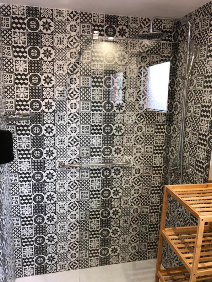 Apartamentos Deluxe Con Jacuzzi O Chimenea Love For Two Кольядо-Медиано Экстерьер фото