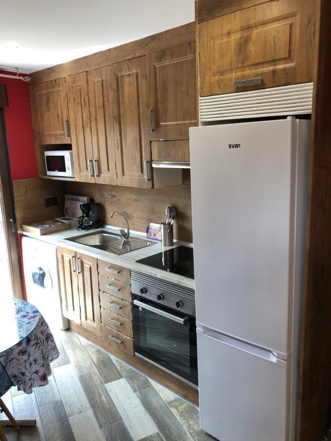 Apartamentos Deluxe Con Jacuzzi O Chimenea Love For Two Кольядо-Медиано Экстерьер фото
