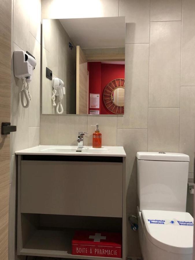 Apartamentos Deluxe Con Jacuzzi O Chimenea Love For Two Кольядо-Медиано Экстерьер фото