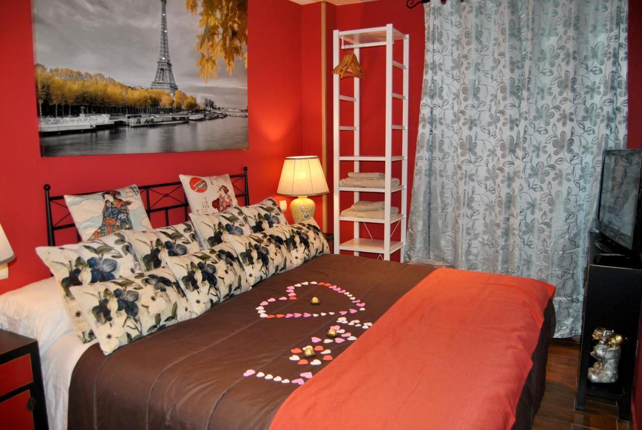 Apartamentos Deluxe Con Jacuzzi O Chimenea Love For Two Кольядо-Медиано Экстерьер фото